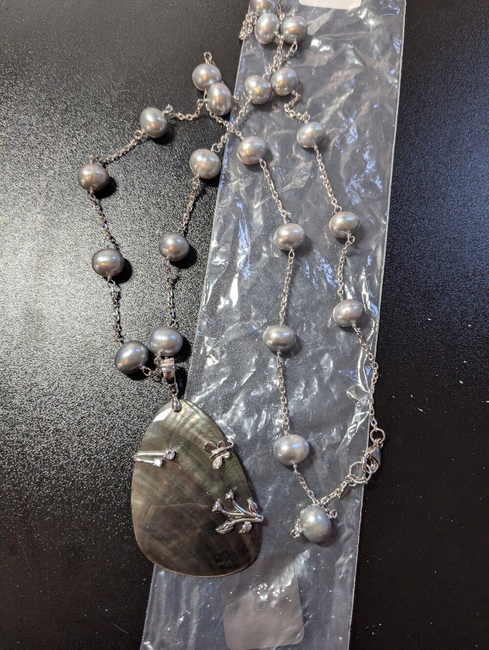Bella Luce Tahitian Mother Of Pearl 9-10mm Freshwater Pearl Necklace 36"